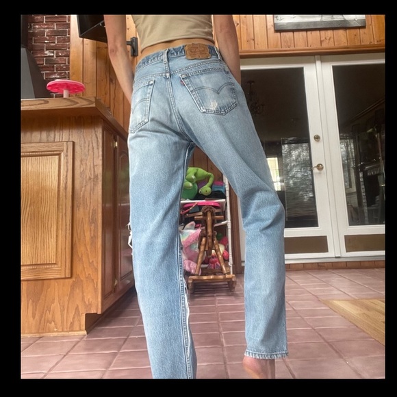 🤩 SOLD-Vtg 80s 501xx Button-fly Levi Jeans 28”X 29” - Picture 5 of 14